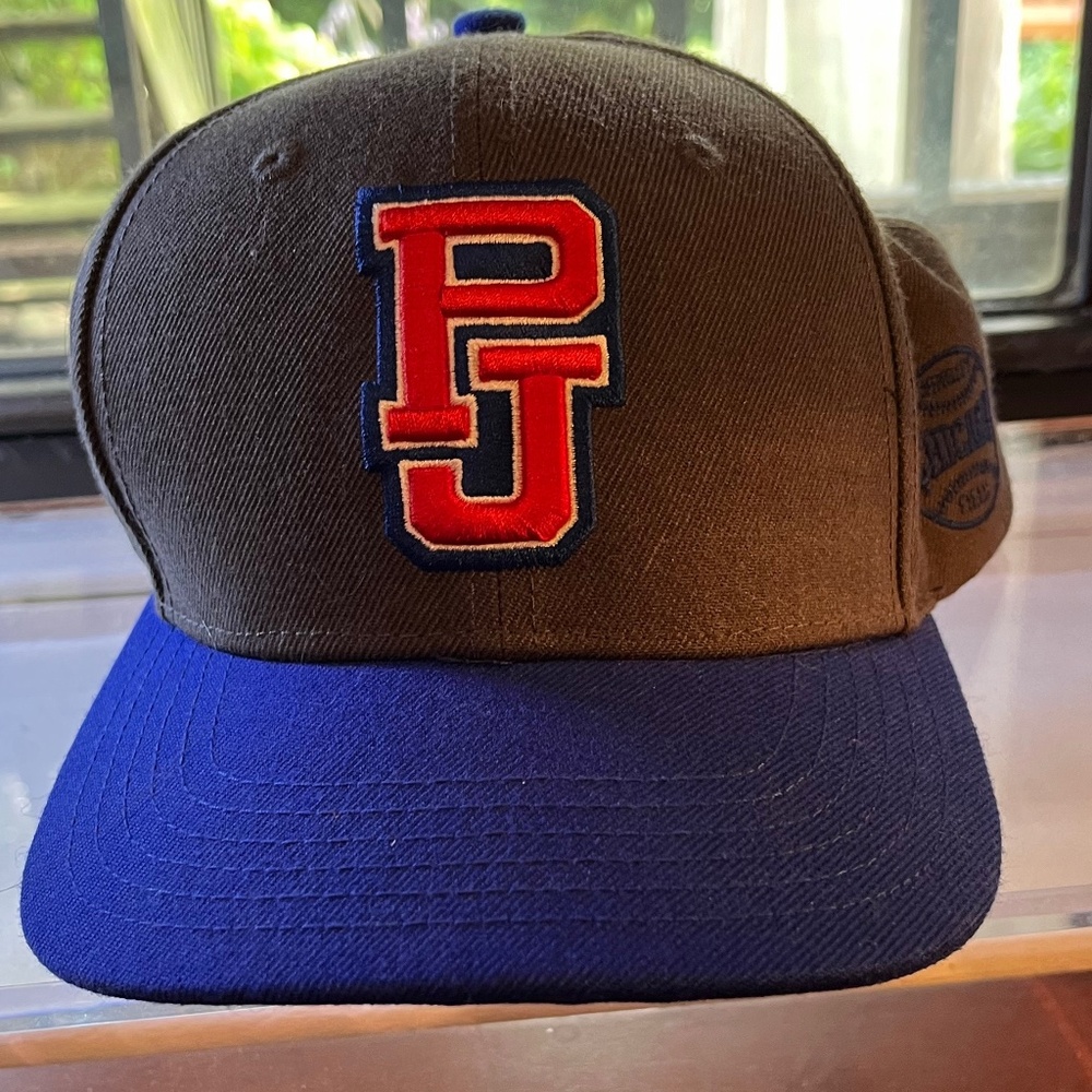 RARE PEARL JAM BASEBALL HAT